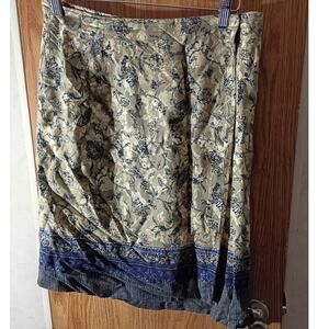 Hunt Club Beige and Navy Floral Mini Skirt